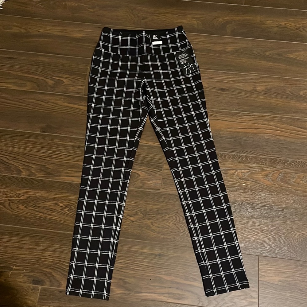 Brand new with tags inc black and white leggings . Size small. High rise .